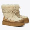 Bottes à lacets en peau lainée douce Bottes à lacets en peau lainée douce