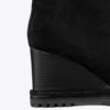 Bottes à talons compensés en daim avec semelle crantée et logo Bottes à talons compensés en daim avec semelle crantée et logo