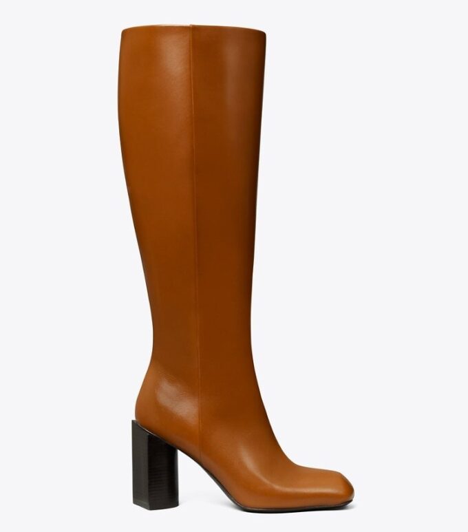 Bottes torsadées montant jusqu’aux genoux Bottes torsadées montant jusqu’aux genoux