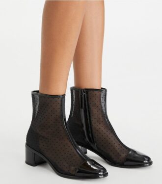 Bottines à talons bas et bout recouvert