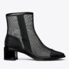 Bottines à talons bas et bout recouvert Bottines à talons bas et bout recouvert