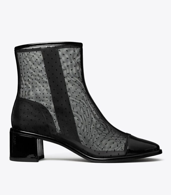 Bottines à talons bas et bout recouvert Bottines à talons bas et bout recouvert
