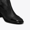 Bottines à talons bas et bout recouvert Bottines à talons bas et bout recouvert