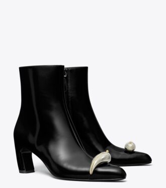Bottines à talons pour oreilles percées
