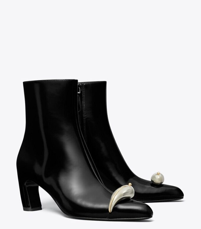 Bottines à talons pour oreilles percées Bottines à talons pour oreilles percées