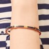 Bracelet empilable émaillé Serif-T Bracelet empilable émaillé Serif-T