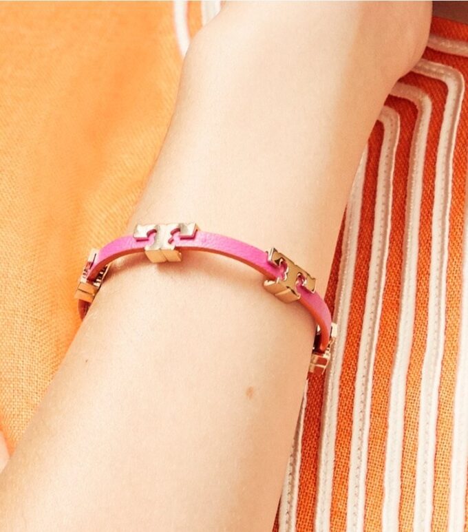 Bracelet Serif-T à enroulement simple Bracelet Serif-T à enroulement simple