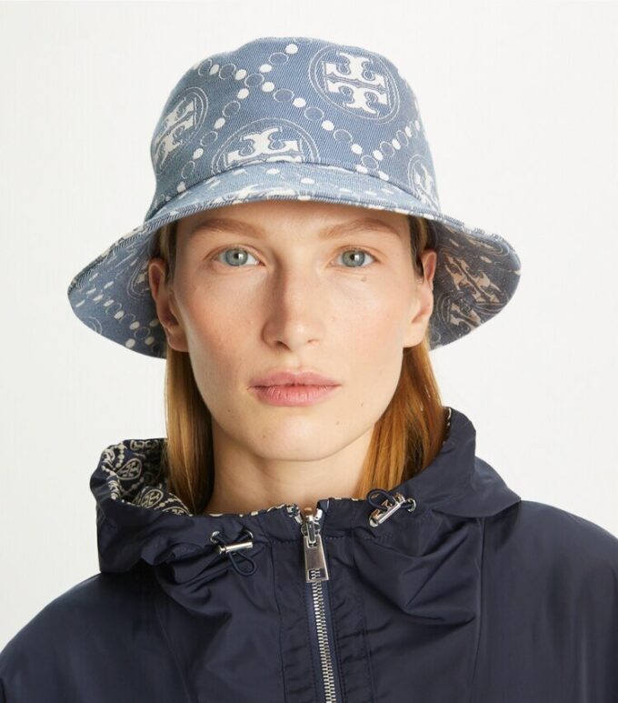 Chapeau bob à bord court T Monogram Chapeau bob à bord court T Monogram