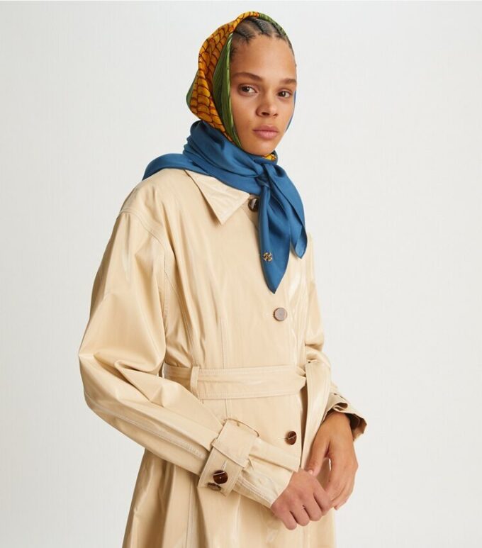 Foulard carré en soie oversize à motif maïs Foulard carré en soie oversize à motif maïs