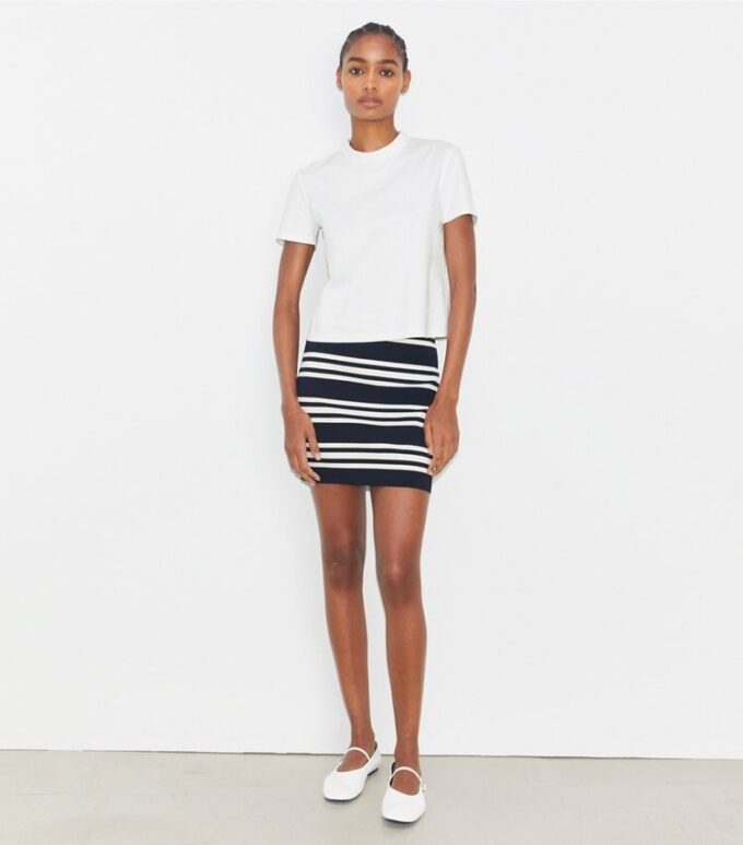Mini-jupe en viscose Mini-jupe en viscose