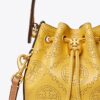 Mini sac seau en cuir perforé T Monogram Mini sac seau en cuir perforé T Monogram