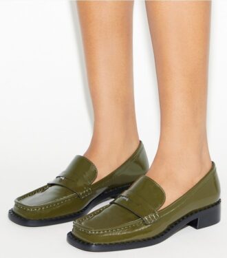 Mocassins à bout carré