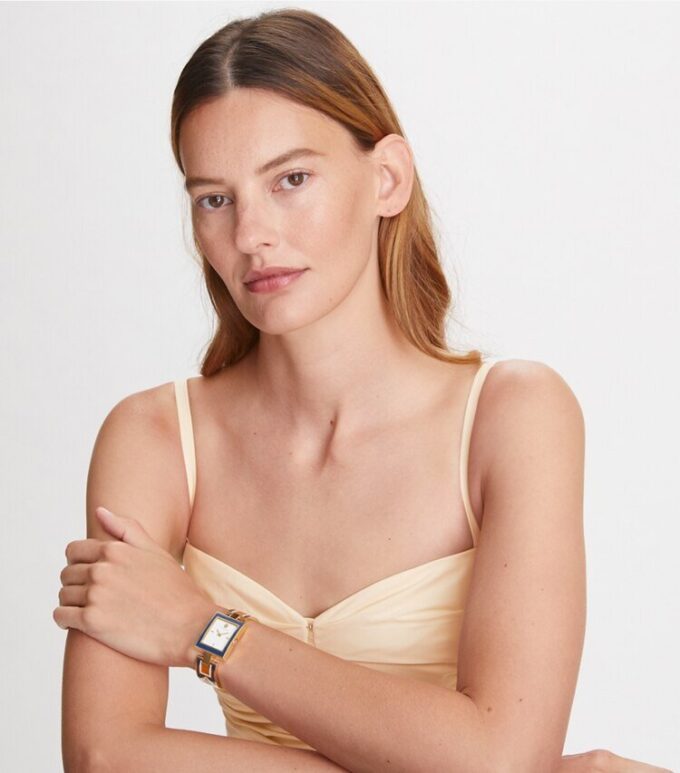 Montre Buddy Bangle, acier inoxydable bleu marine/doré, 25 x 32 mm Montre Buddy Bangle, acier inoxydable bleu marine/doré, 25 x 32 mm