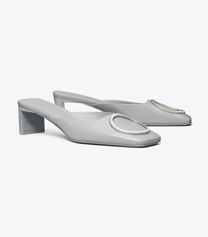 Mules à talons et anneaux Mules à talons et anneaux