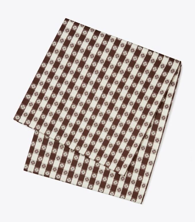 Nappe en vichy, 120″ x 70″ Nappe en vichy, 120″ x 70″