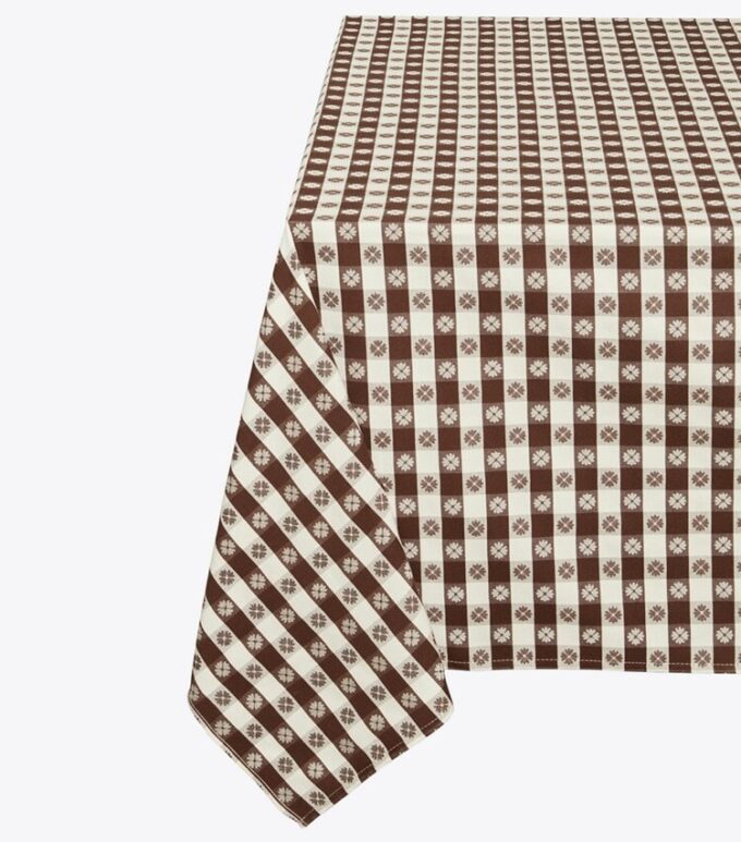 Nappe en vichy, 120″ x 70″ Nappe en vichy, 120″ x 70″