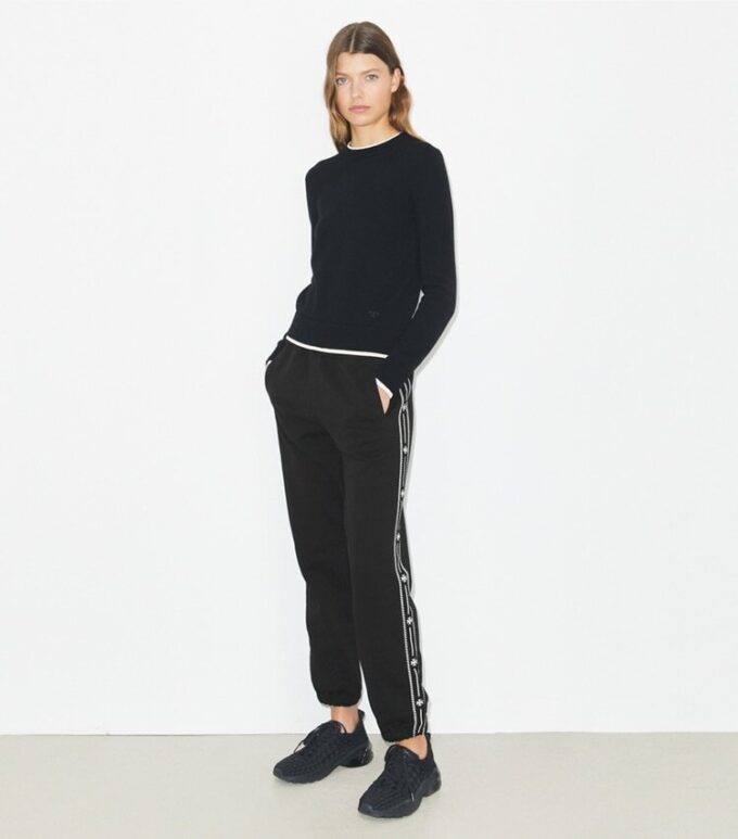 Pantalon de survêtement en molleton brodé Pantalon de survêtement en molleton brodé