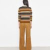 Pantalon en daim à la coupe décontractée Pantalon en daim à la coupe décontractée