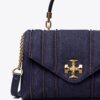 Petit sac à bandoulière en denim matelassé Kira Petit sac à bandoulière en denim matelassé Kira