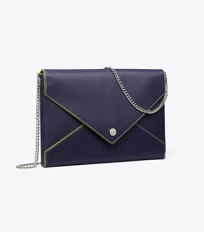 Pochette à chaîne en cuir lisse Pochette à chaîne en cuir lisse
