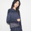 Pochette à chaîne en cuir lisse Pochette à chaîne en cuir lisse