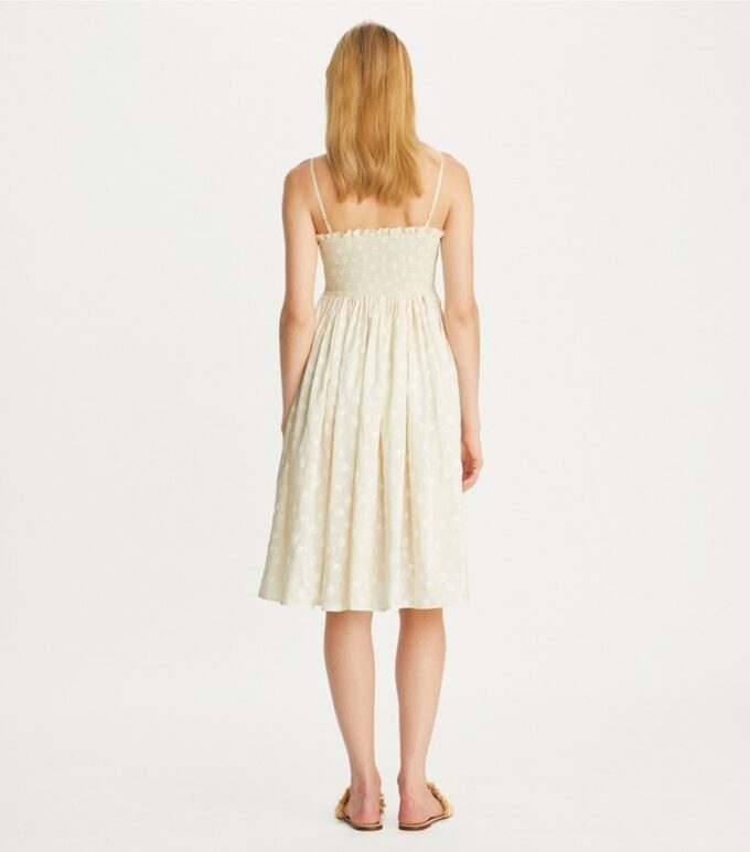 Robe bustier en soie smockée Robe bustier en soie smockée