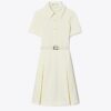 Robe de golf plissée à manches courtes Robe de golf plissée à manches courtes