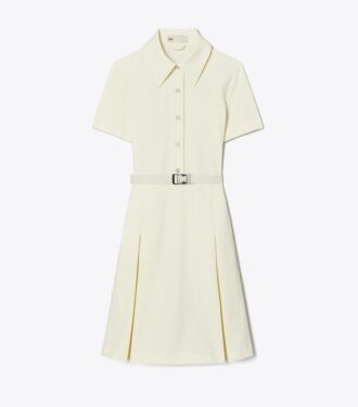 Robe de golf plissée à manches courtes