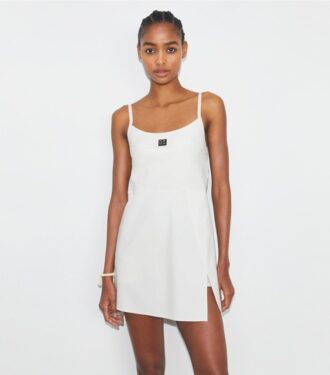 Robe de tennis en nylon
