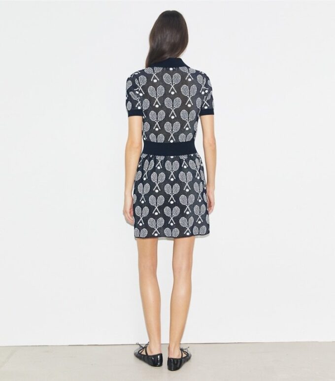 Robe en maille avec motif raquettes Robe en maille avec motif raquettes