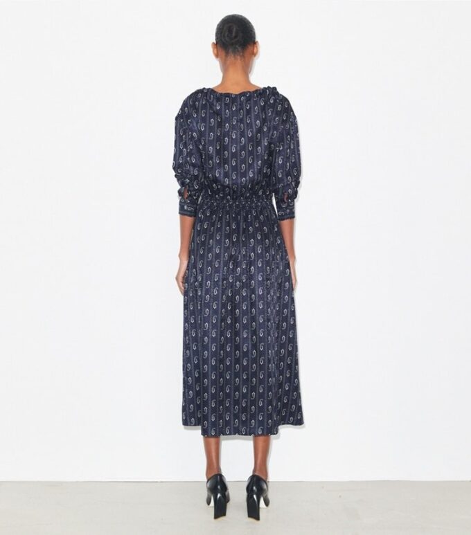 Robe en soie Robe en soie