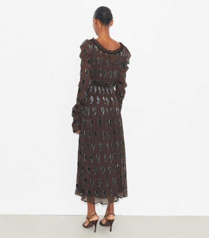 Robe en velours froncé Robe en velours froncé