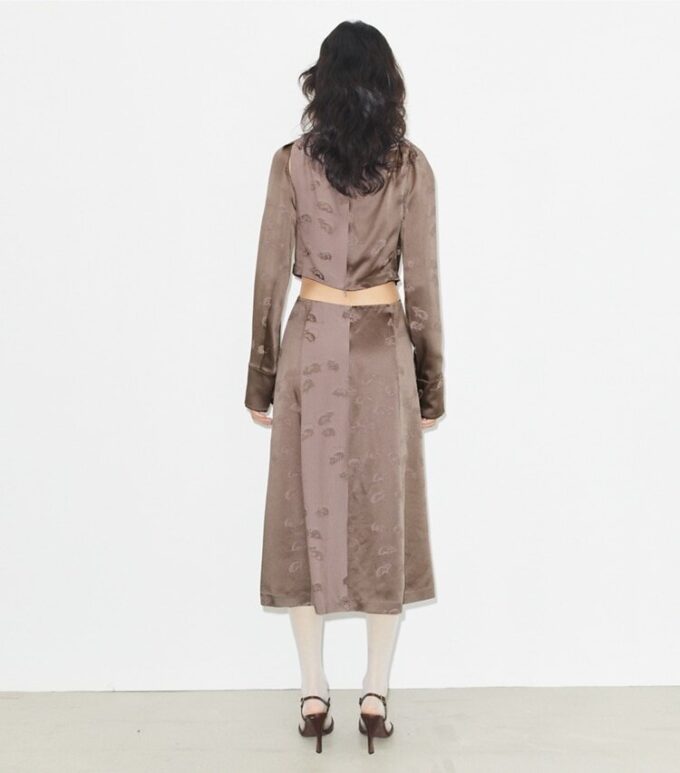 Robe en viscose torsadée Robe en viscose torsadée