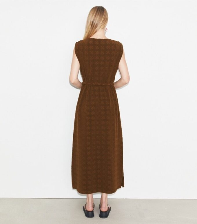 Robe longue en jacquard éponge Robe longue en jacquard éponge