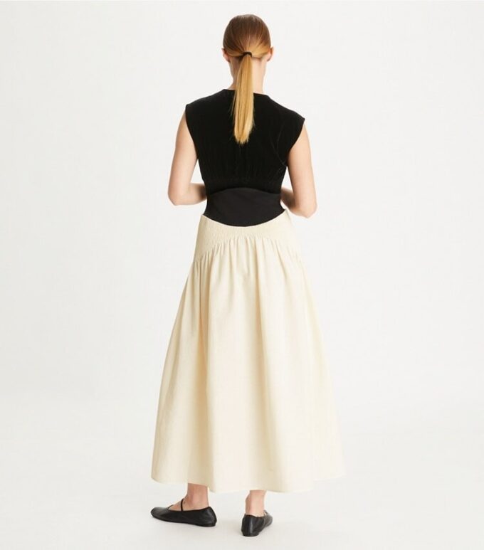 Robe plissée à blocs de couleur Robe plissée à blocs de couleur