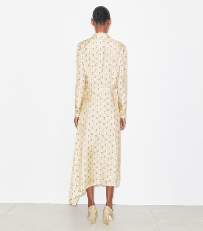 Robe portefeuille en soie Robe portefeuille en soie