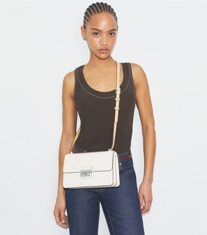 Sac à bandoulière T Monogram Pebbled Sac à bandoulière T Monogram Pebbled