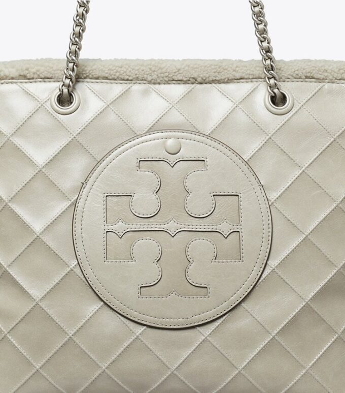 Sac fourre-tout Ella Chain Shearling Sac fourre-tout Ella Chain Shearling