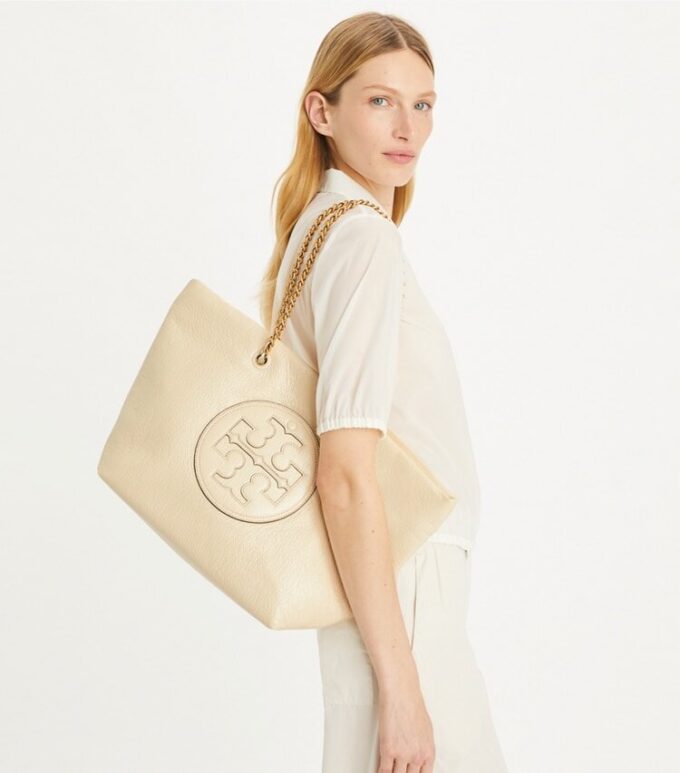 Sac fourre-tout Ella Patent Chain Sac fourre-tout Ella Patent Chain