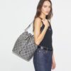 Sac seau oversize T Monogram Sac seau oversize T Monogram