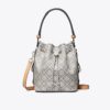 Sac seau utilitaire T Monogram Sac seau utilitaire T Monogram