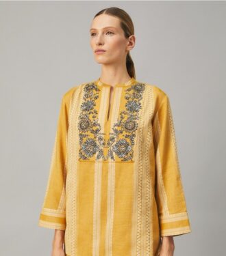 Tunique ornée de paillettes