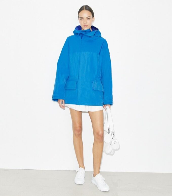 Veste à capuche en toile technique Veste à capuche en toile technique