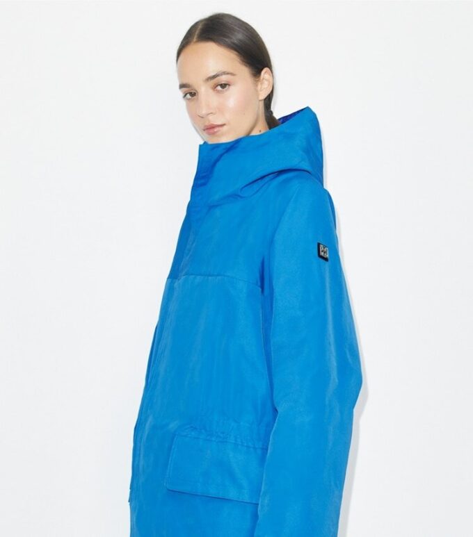 Veste à capuche en toile technique Veste à capuche en toile technique